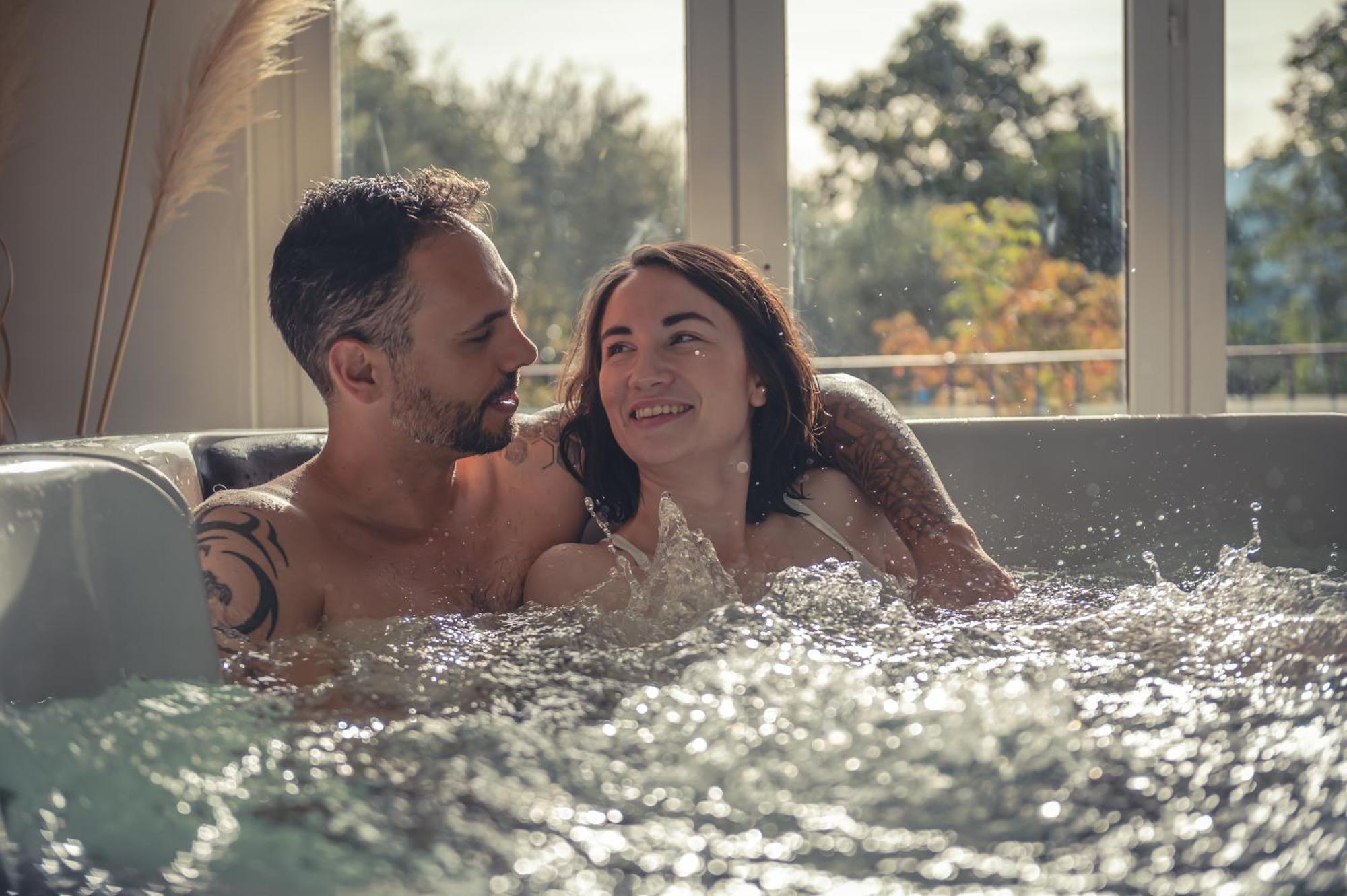 Logis Hotel Restaurant Le Plantevin Propiac Εξωτερικό φωτογραφία