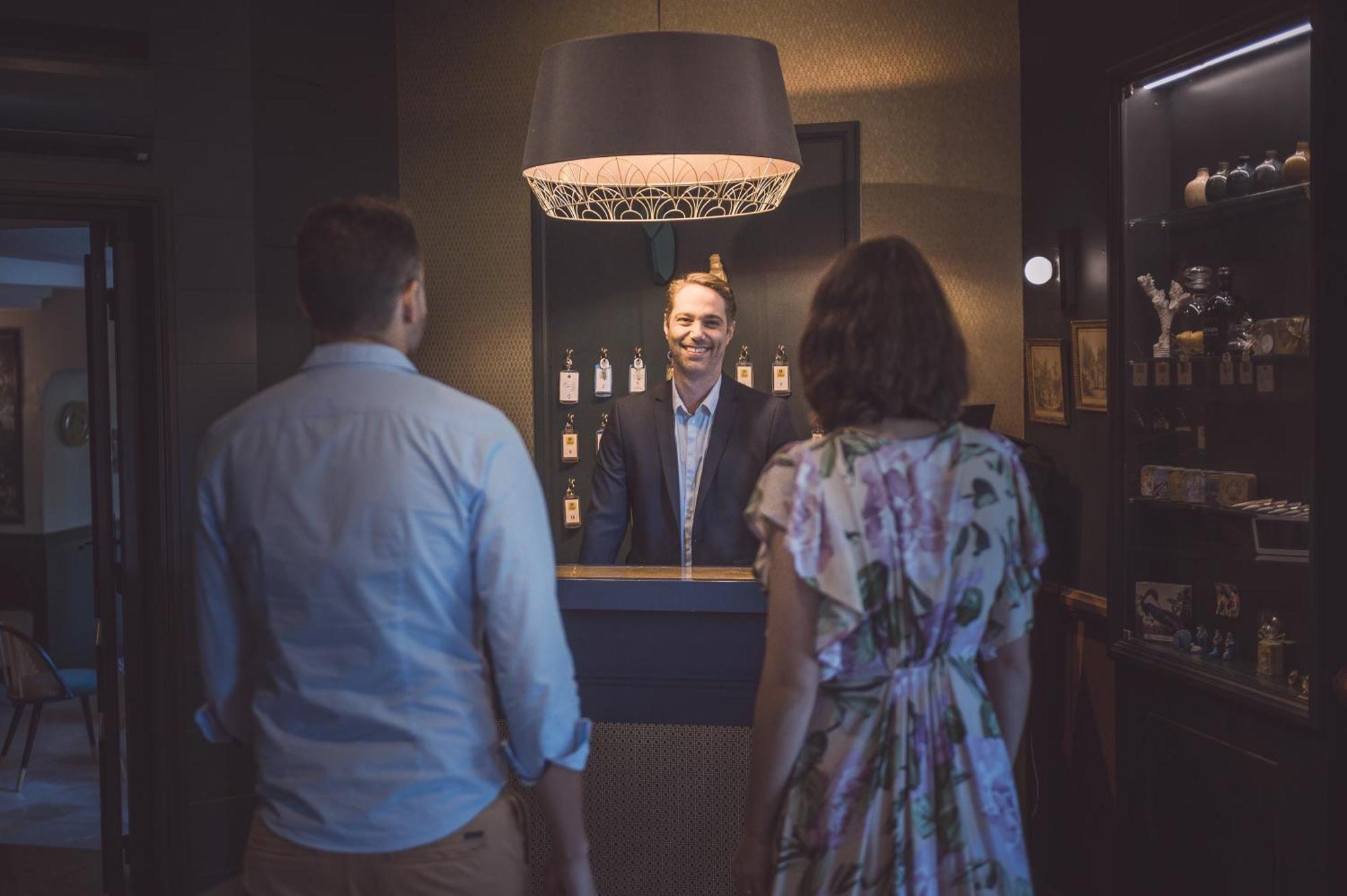 Logis Hotel Restaurant Le Plantevin Propiac Εξωτερικό φωτογραφία