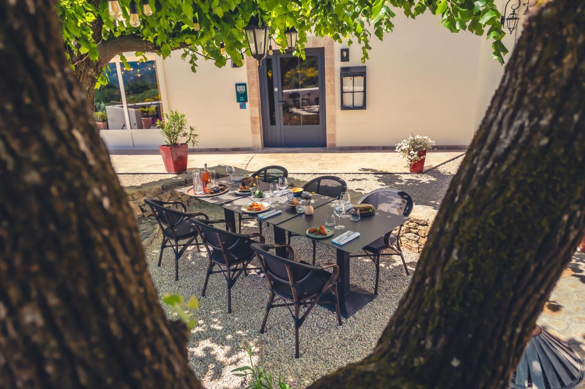 Logis Hotel Restaurant Le Plantevin Propiac Εξωτερικό φωτογραφία