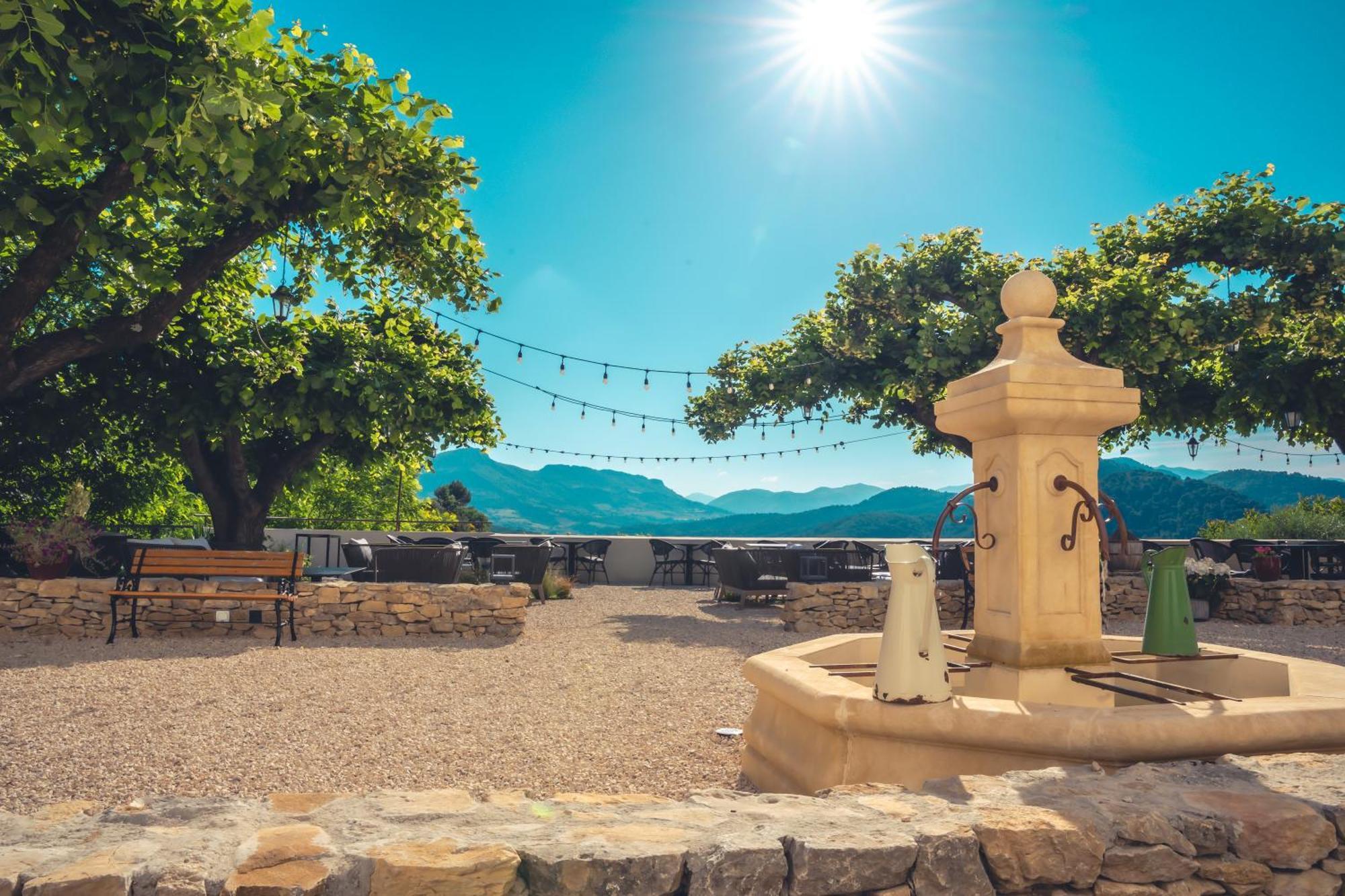 Logis Hotel Restaurant Le Plantevin Propiac Εξωτερικό φωτογραφία